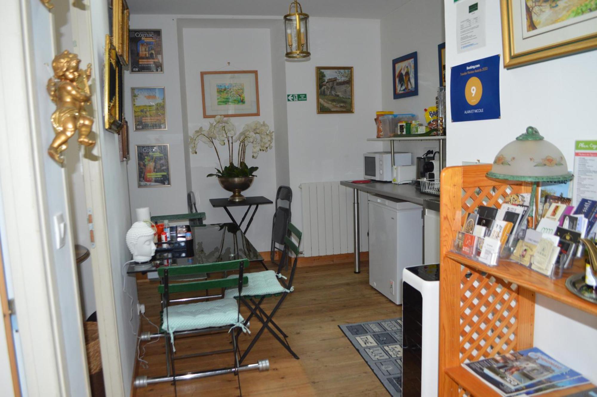 Bed and Breakfast Alain Et Nicole Cognac Exterior foto